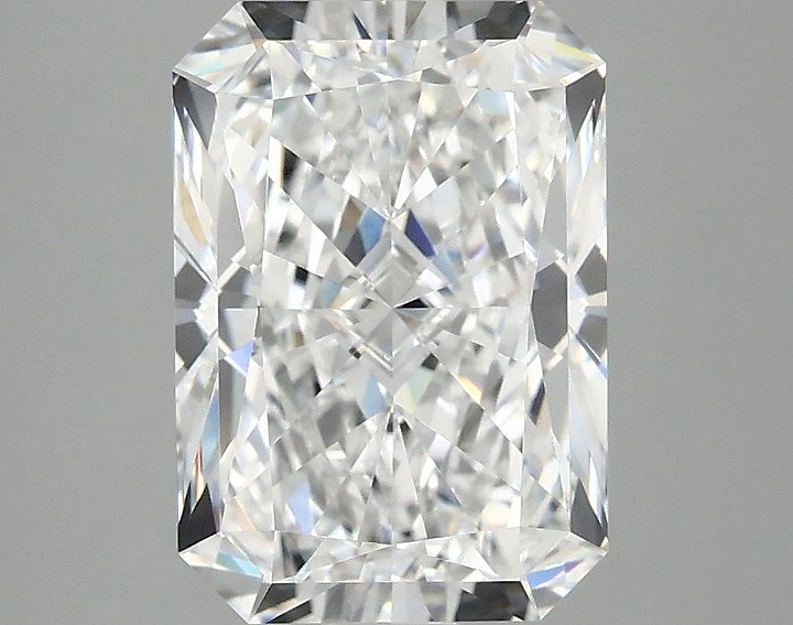 3.02 Carat Radiant Shaped Ideal Cut VVS2 IGI Certified Lab Grown Diamond