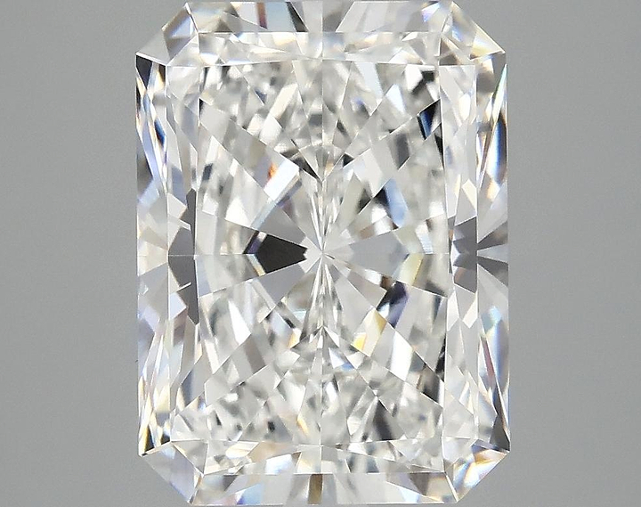 4.93 Carat Radiant Shaped Excellent Cut VVS2 IGI Certified Lab Grown Diamond