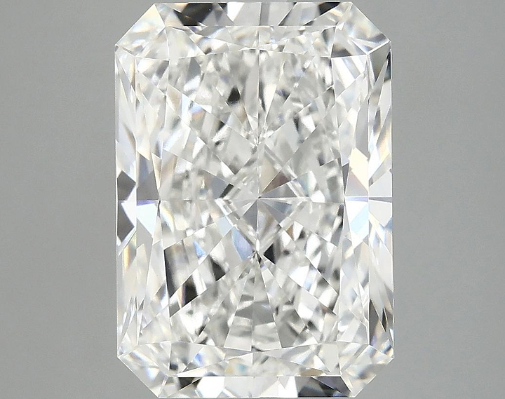 4.87 Carat Radiant Shaped Ideal Cut VVS2 IGI Certified Lab Grown Diamond