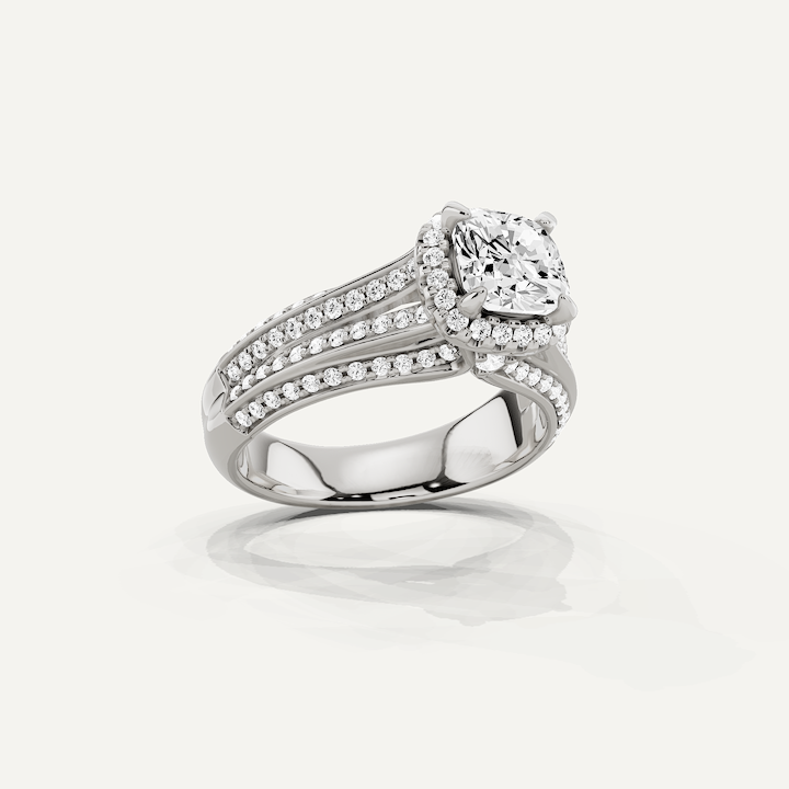 _roll_image@SKU:R7593-LADC0100000PL #metal_platinum+origin_lab-grown+quality_g-si