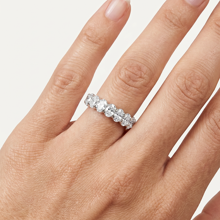 _lifestyle_image@SKU:A1173-LADO01020004W #metal_10k-white-gold+origin_lab-grown+quality_g-si