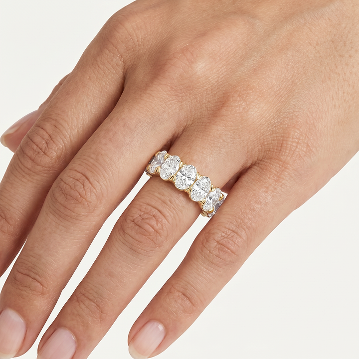 _lifestyle_image@SKU:A1173-LADO04000004Y #metal_10k-yellow-gold+origin_lab-grown+quality_g-si