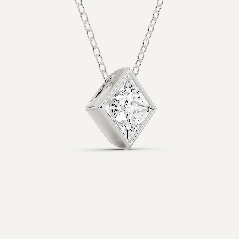 _roll_image@SKU:P2455-LADP01000004W #metal_10k-white-gold+origin_lab-grown+quality_g-si