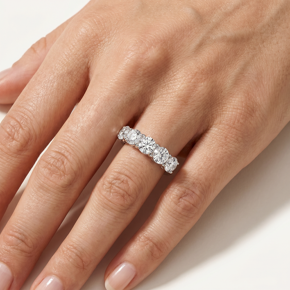 _roll_image@SKU:A7730-LADR02000004W #metal_14k-white-gold+origin_lab-grown+quality_g-si
