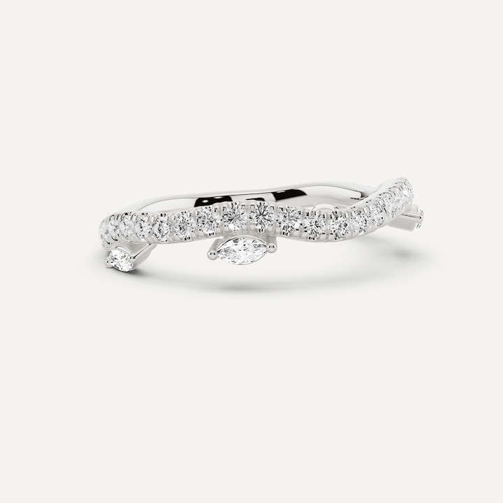 _roll_image@SKU:W8412-LGDR00500004W #metal_10k-white-gold+origin_lab-grown+quality_g-si