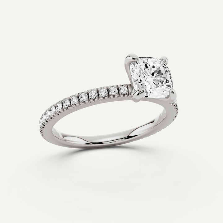 _roll_image@SKU:R1088-NADC0100000PL #metal_platinum+origin_lab-grown+quality_ef-vs2+