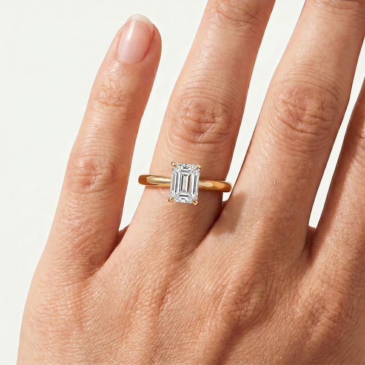 _lifestyle_image@SKU:R5314-LADE01000004Y #metal_10k-yellow-gold+origin_lab-grown+quality_g-si