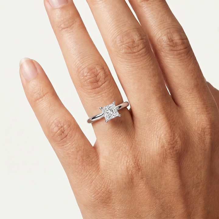 _lifestyle_image@SKU:R5314-NADP01000004W #metal_14k-white-gold+origin_lab-grown+quality_ef-vs2+