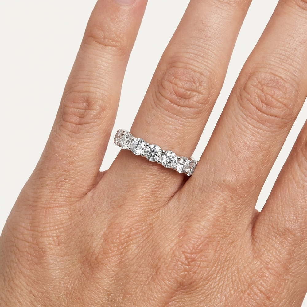 _roll_image@SKU:T2986-LADR01980004W #metal_10k-white-gold+origin_lab-grown+quality_g-si