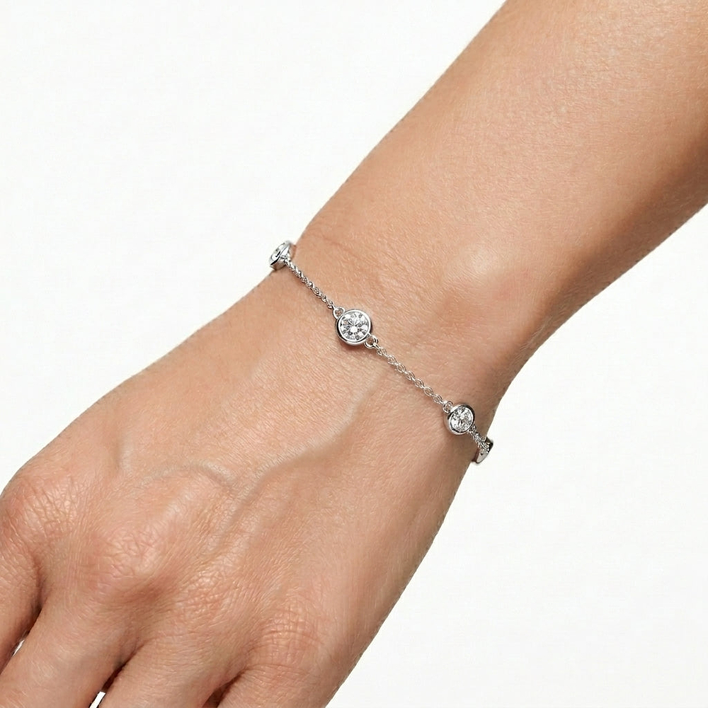 _roll_image@SKU:B5867-LADR01000004W #metal_10k-white-gold+origin_lab-grown+quality_g-si