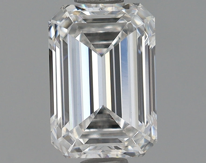 0.85 Carat Emerald Shaped Ideal Cut VS1 IGI Certified Lab Grown Diamond