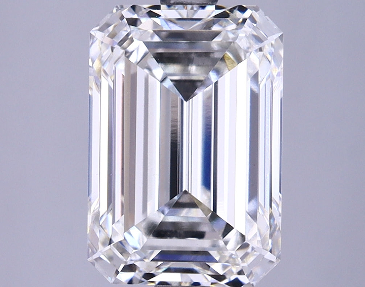 3.8 Carat Emerald Shaped Ideal Cut VS1 IGI Certified Lab Grown Diamond