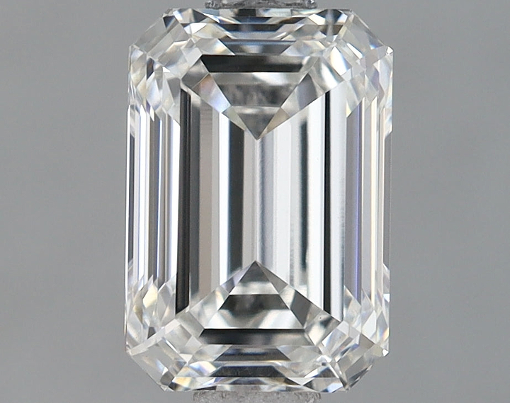 1.28 Carat Emerald Shaped Ideal Cut VS1 IGI Certified Lab Grown Diamond