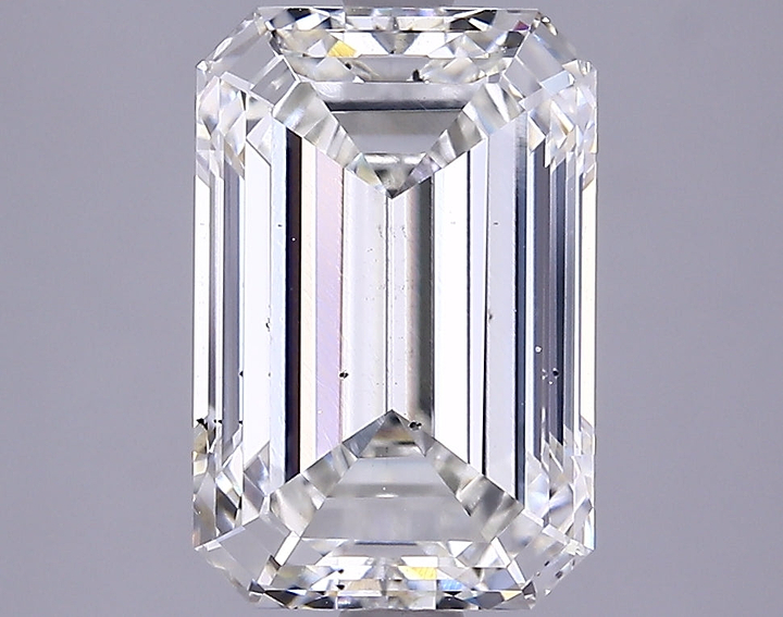 3.85 Carat Emerald Shaped Excellent Cut VS2 IGI Certified Lab Grown Diamond