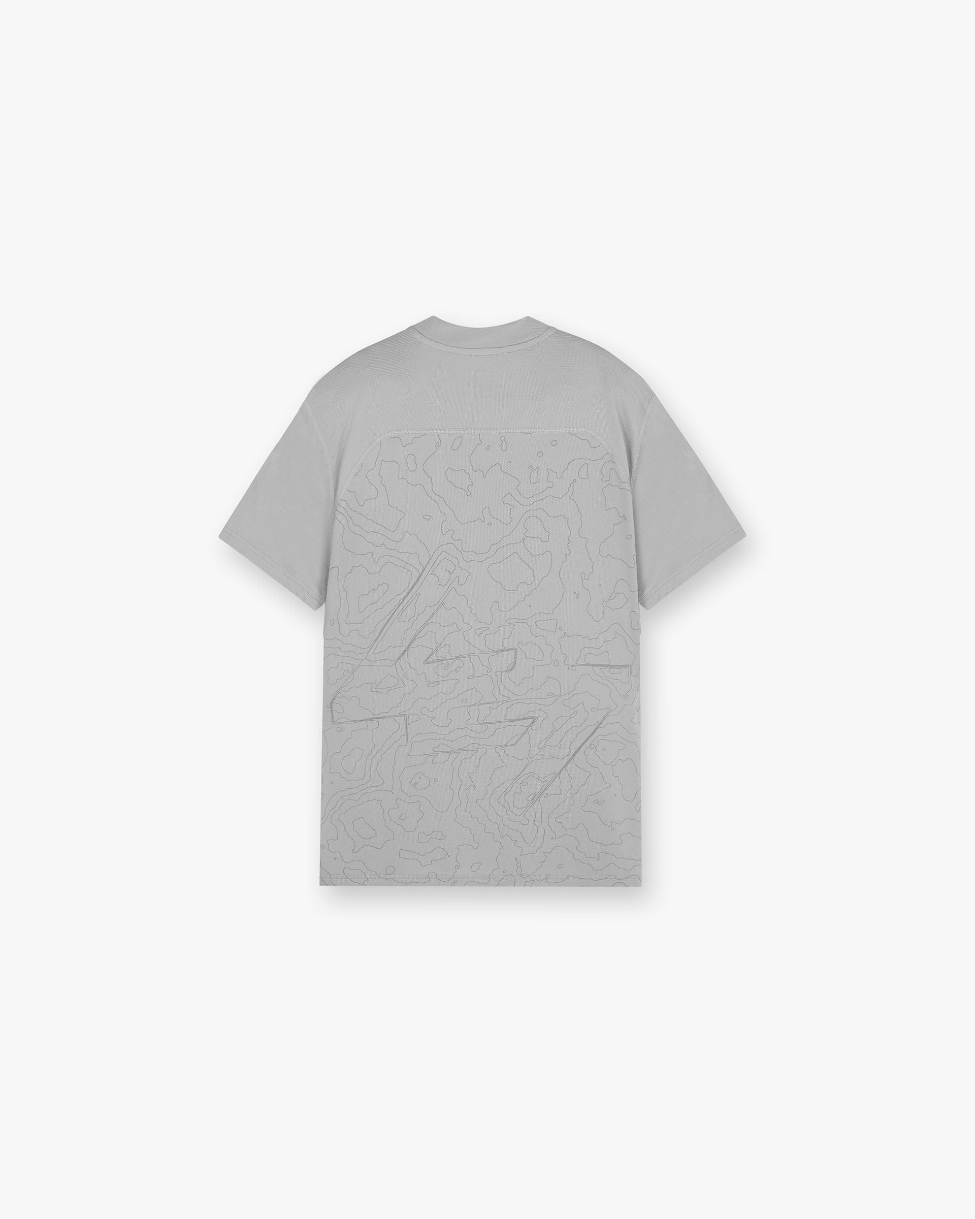 Front product image of a mens grey t-shirt on a plain white background | 247 Contour Run T-Shirt in Titanium | T-Shirt with sweat-wicking and antibacterial properties | 247 T-Shirts | Represent Clo