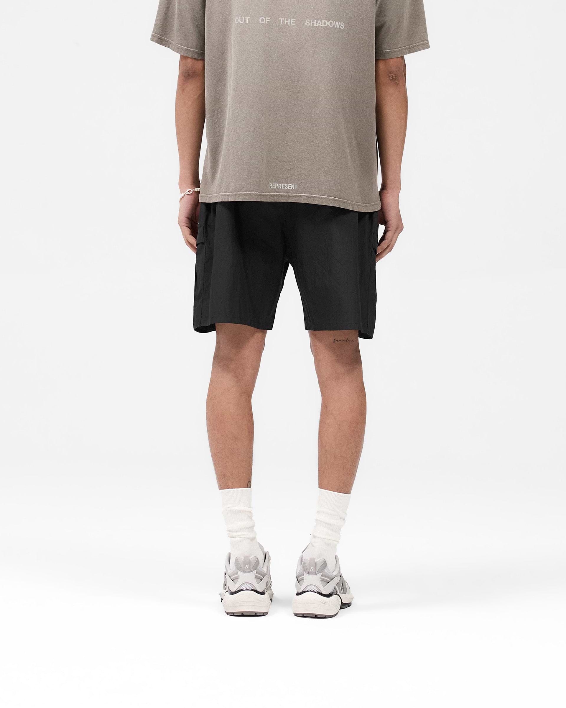 Tech Cargo Short - Tiefschwarz