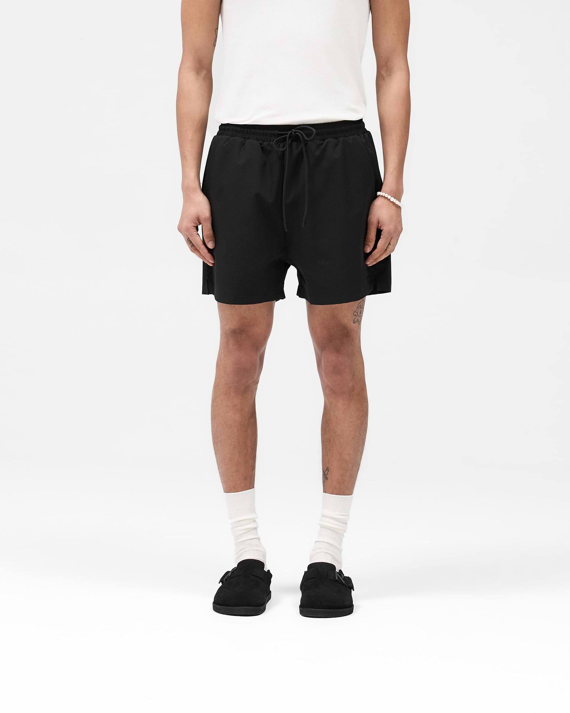 Seersucker Smart Swim Short - Schwarz