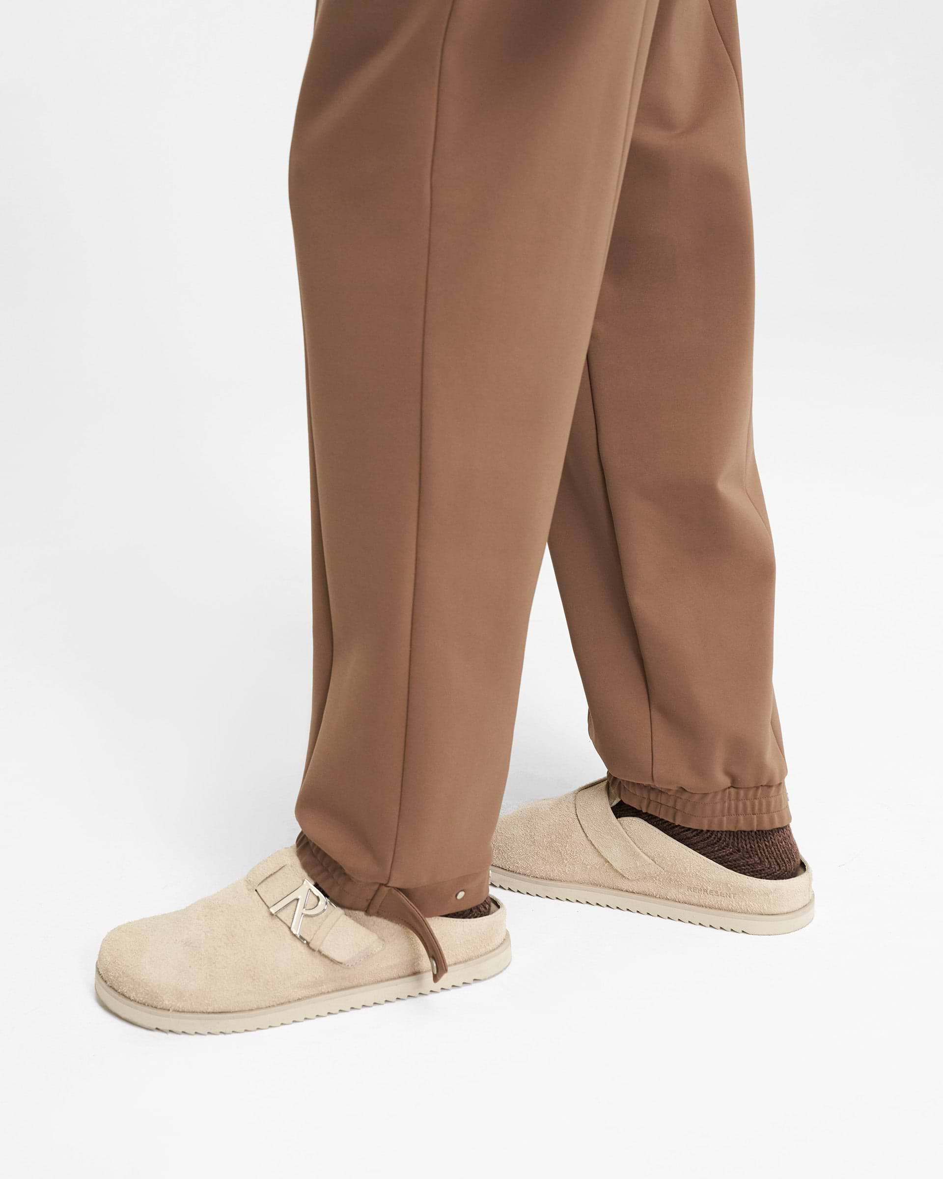 Relaxed Tracksuit Pant - Haselnussbraun