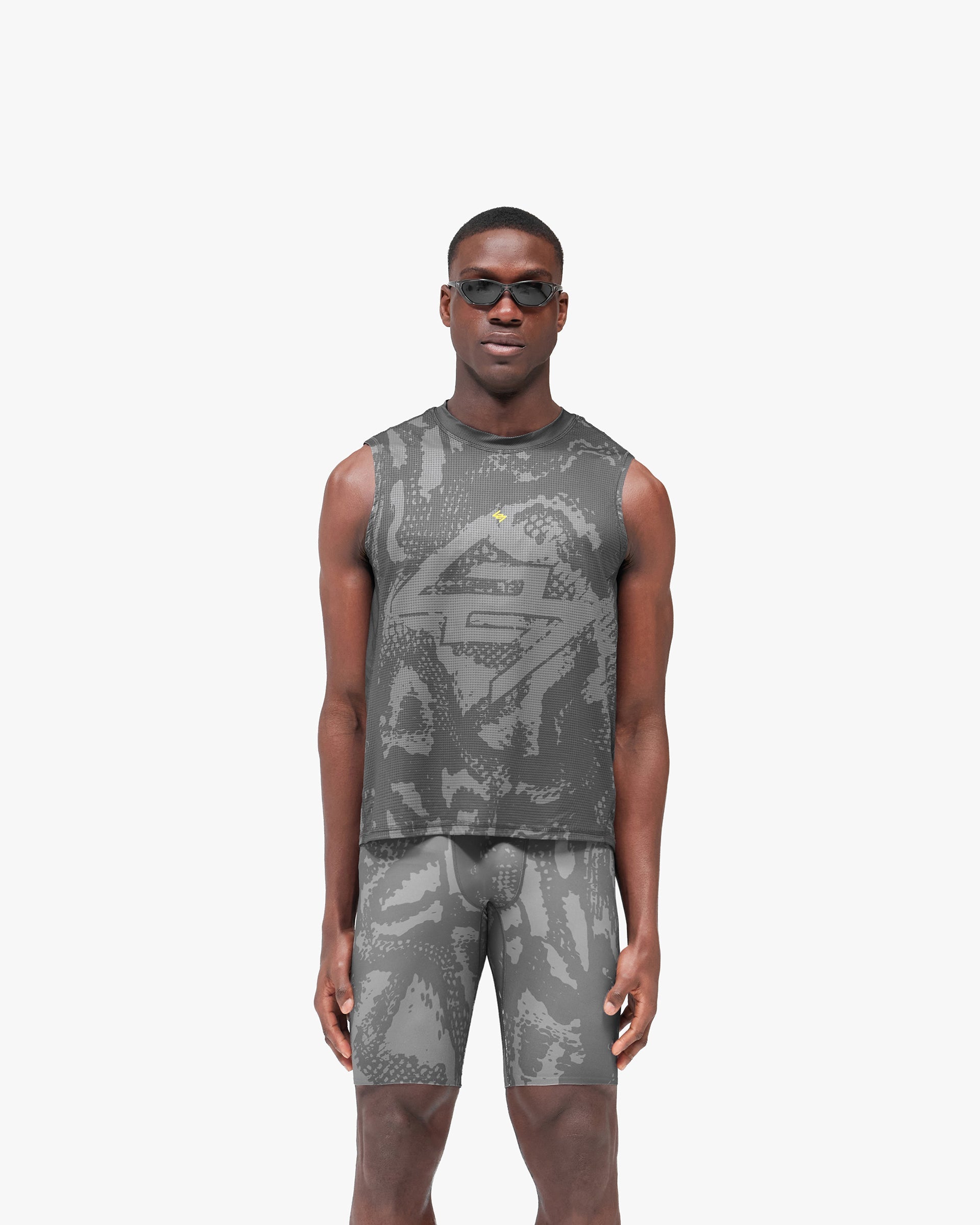 247_London_Tank_-_Vintage_Grey_03.jpg
