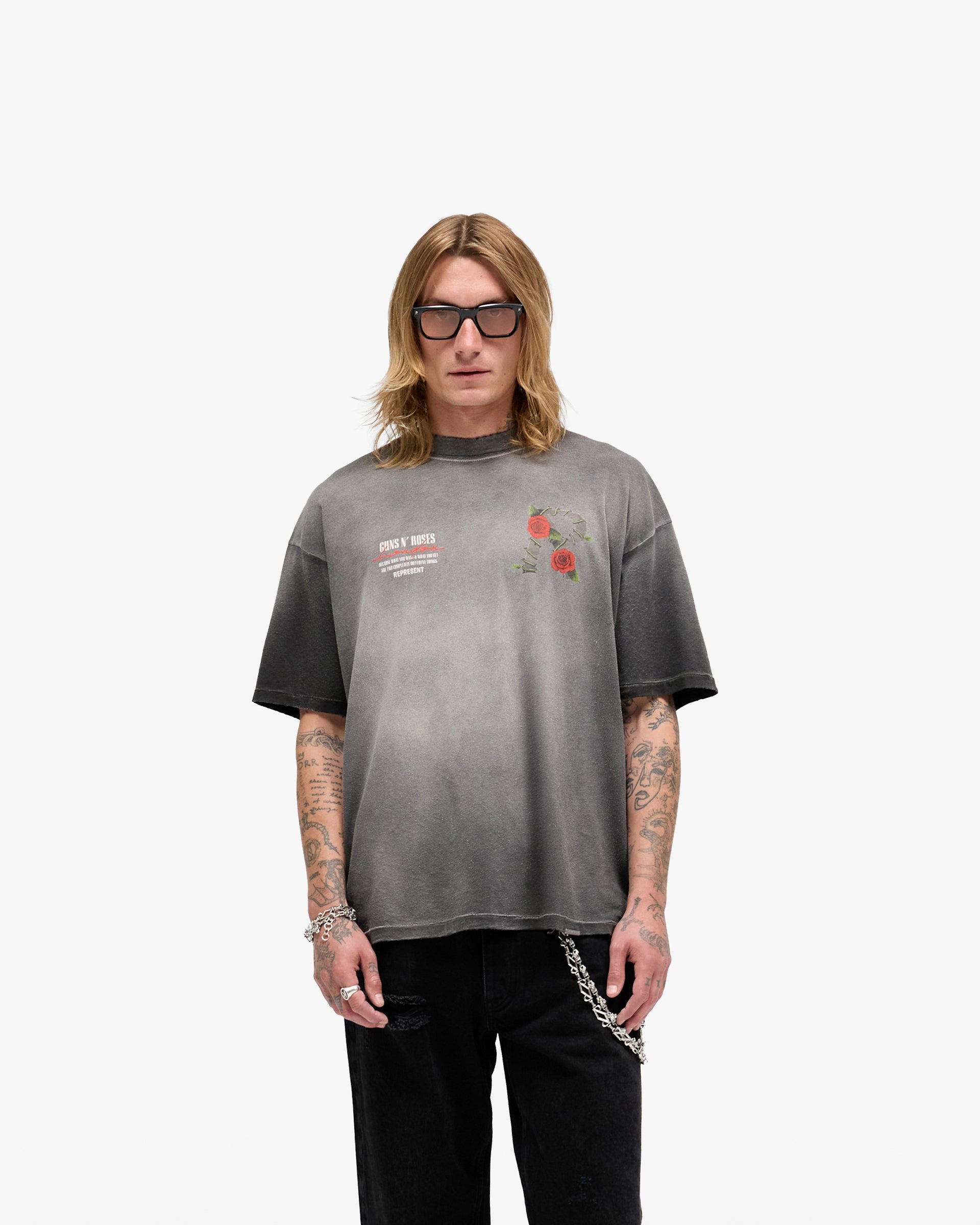 Represent_X_Guns_N__Roses_Tour_T-Shirt_-_Stained_Black_03.jpg