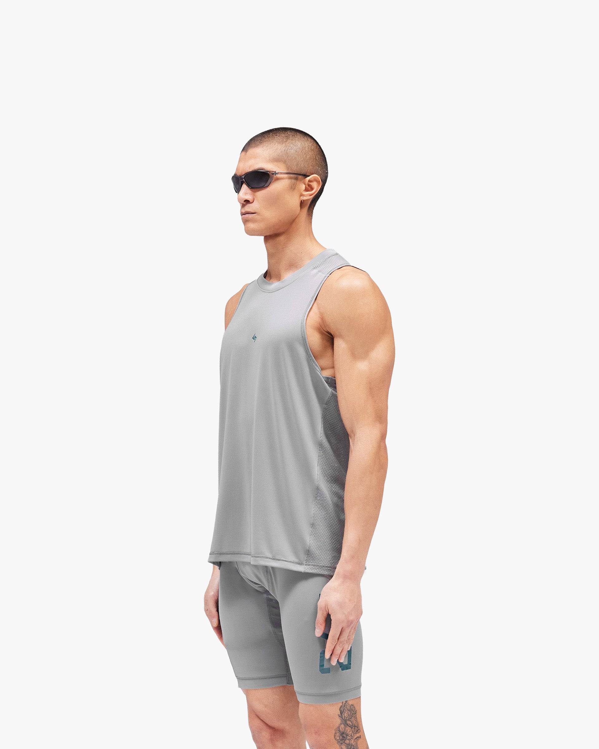 247_Numbers_Vest_-_Graphite_Grey_04.jpg