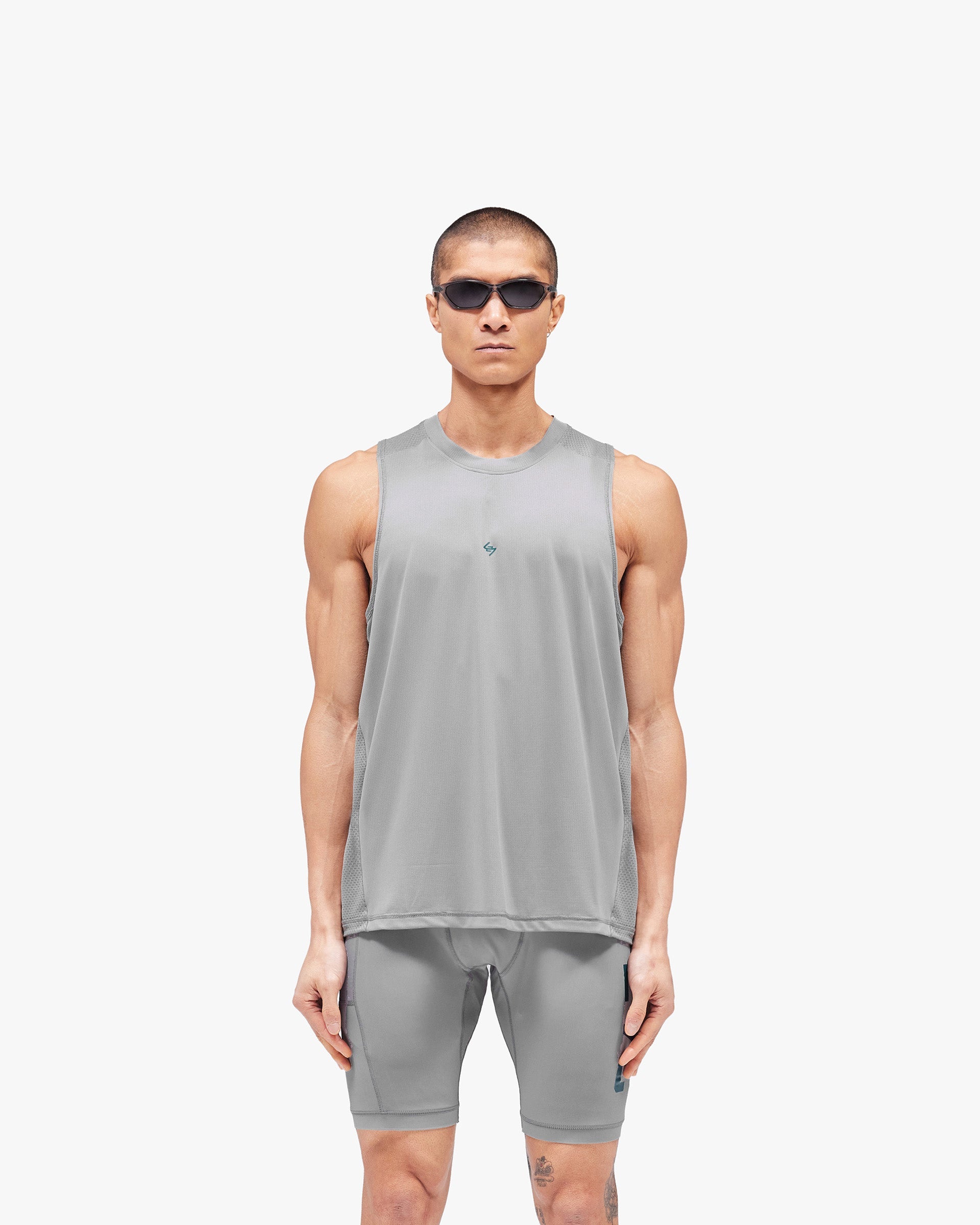 247_Numbers_Vest_-_Graphite_Grey_03.jpg
