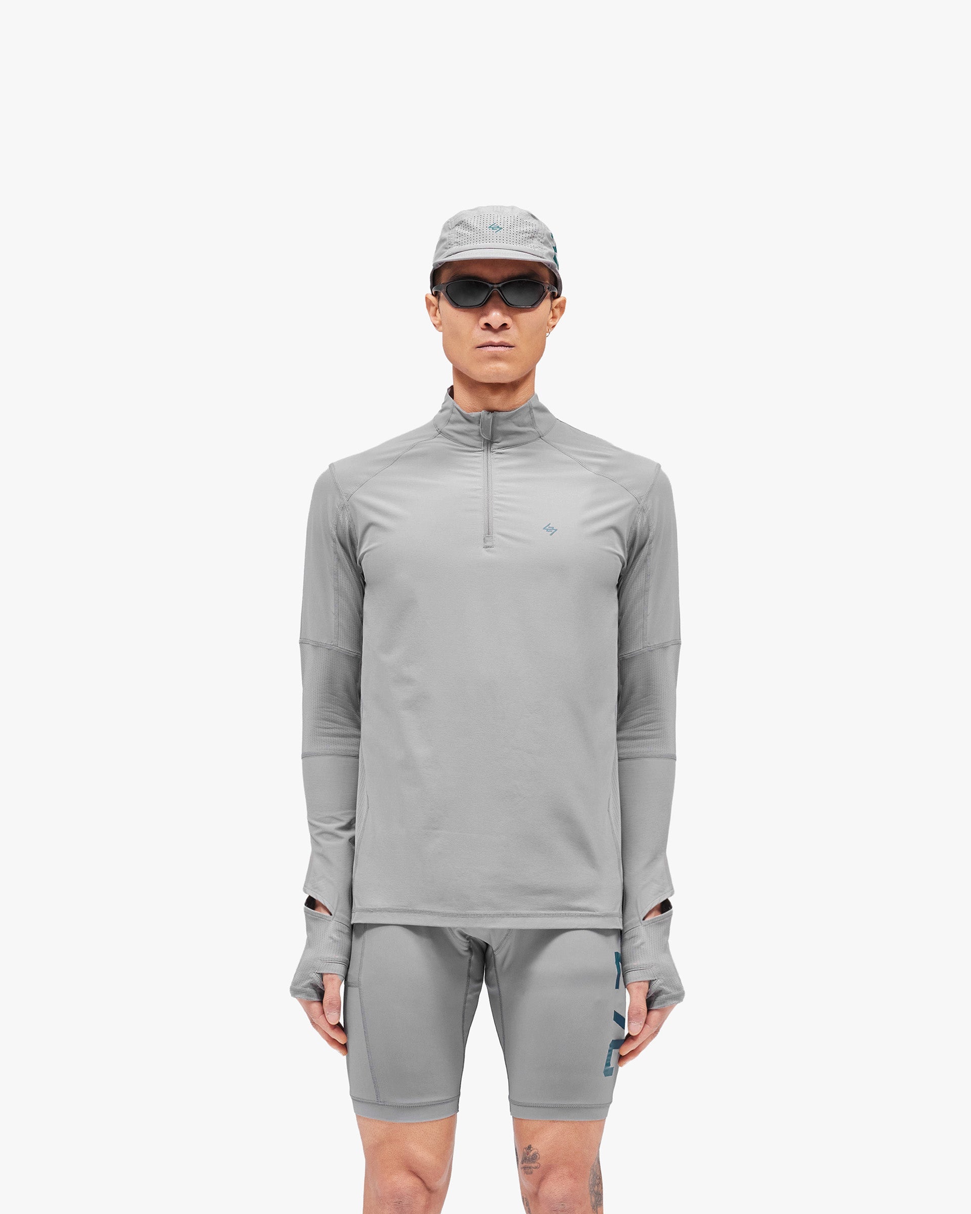 247_Run_Quarter_Zip_-_Graphite_Grey_03.jpg