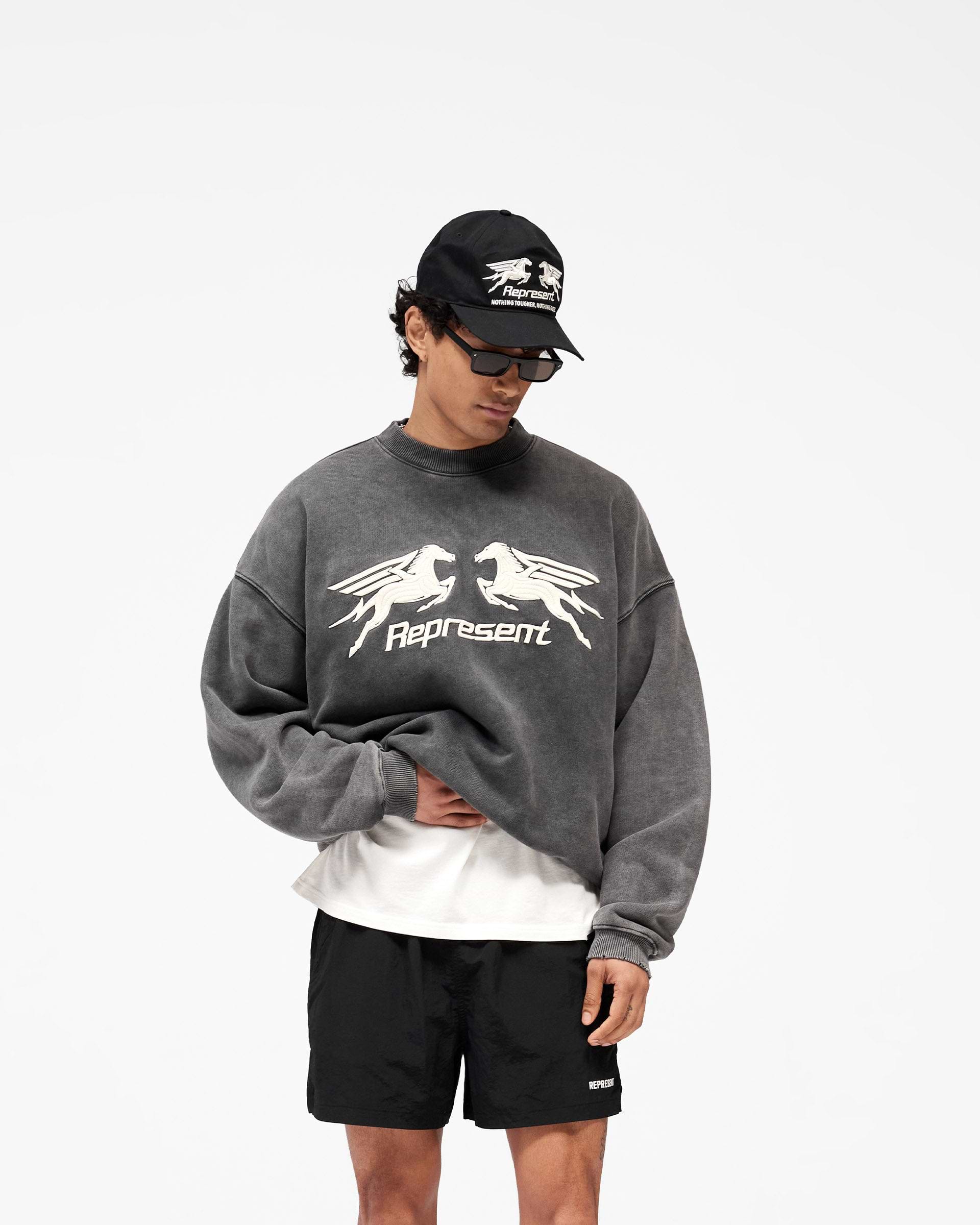 Pegasus_Sweatshirt_-_Vintage_Grey_02.jpg