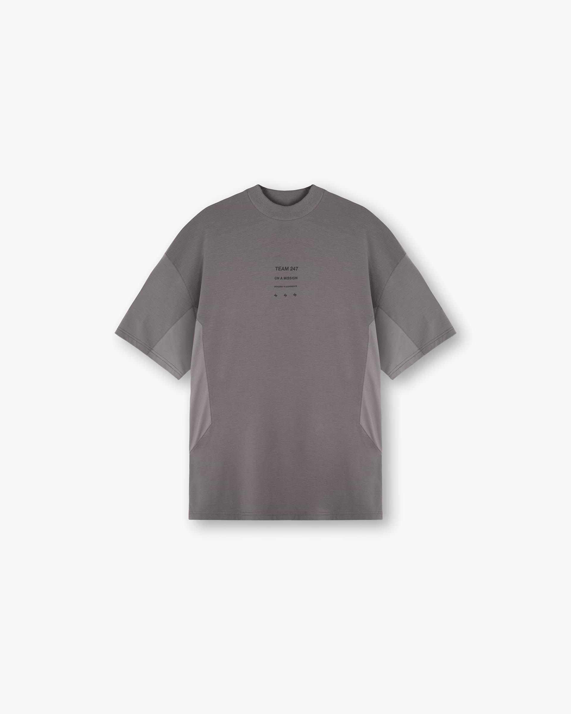 【GREY】Tシャツ 　XLサイズ Ash Gray Team 247 OS Tee | 247 Running T-Shirts | REPRESENT