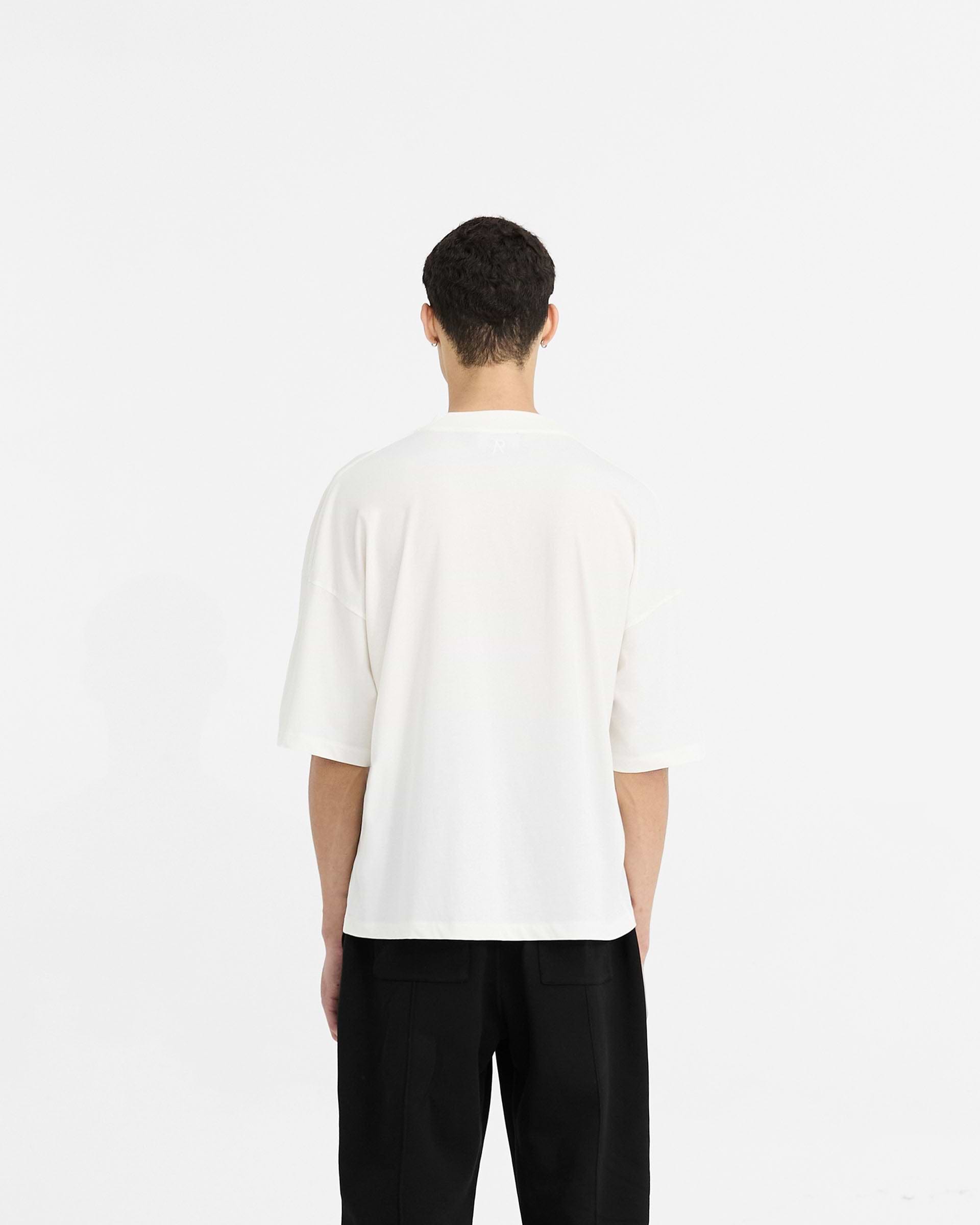 Initial Boxy T-Shirt - Cremeweiss