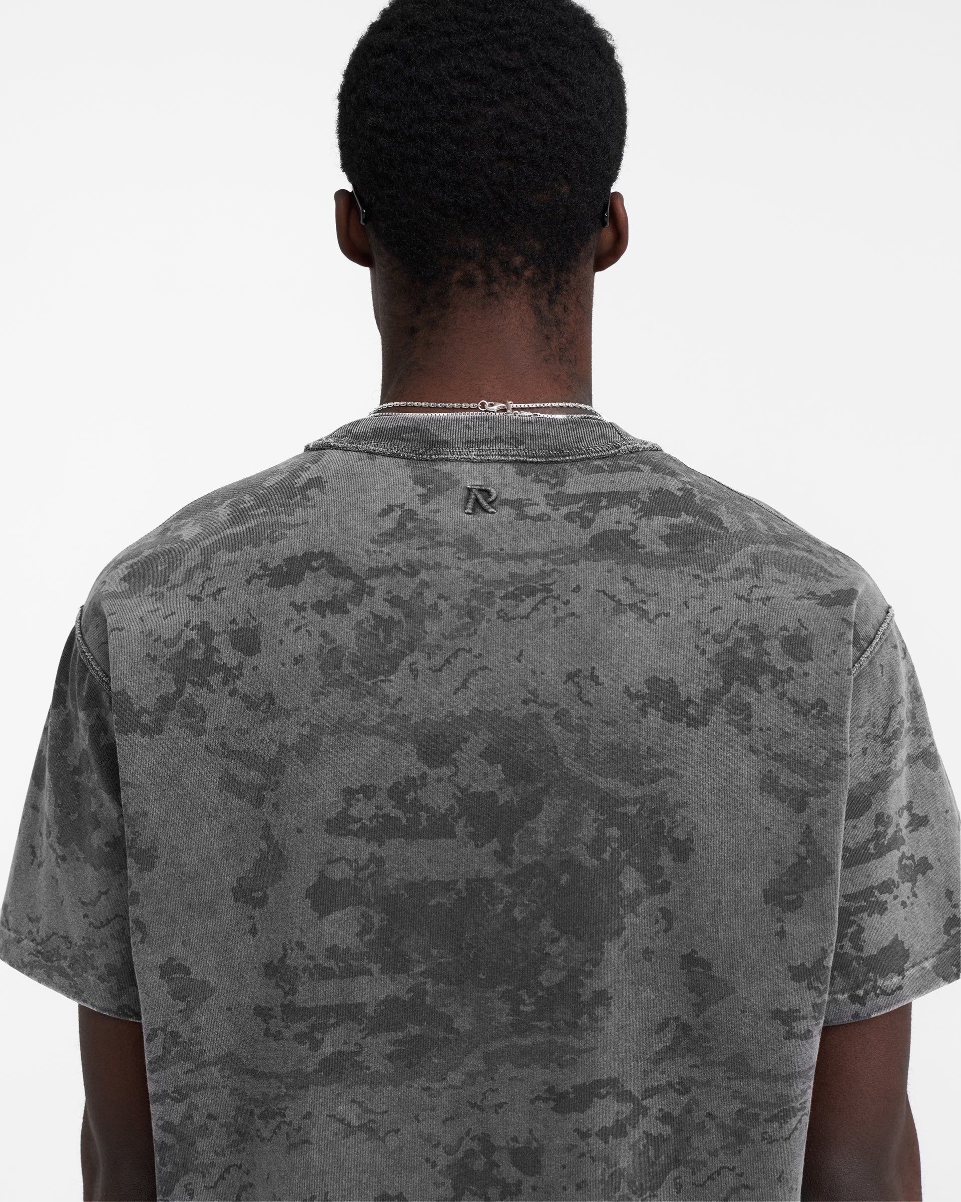 T-Shirt épais avec initiale - Camo Fade Out