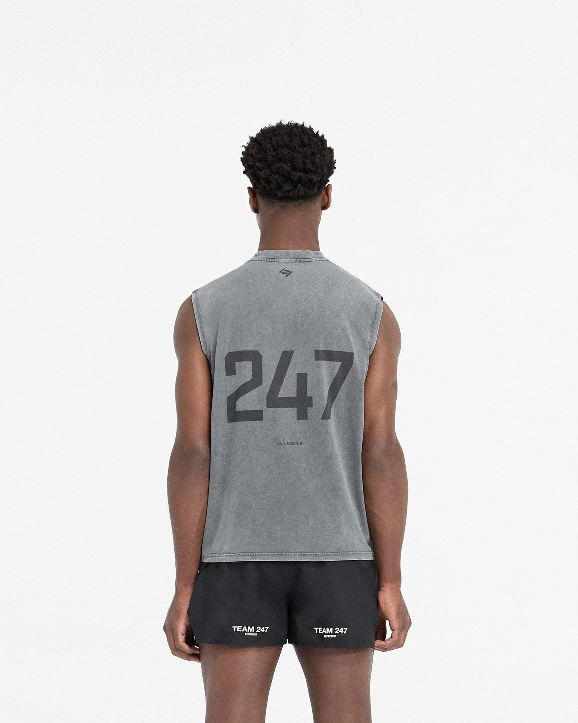 247 Oversized Tank - Zinn