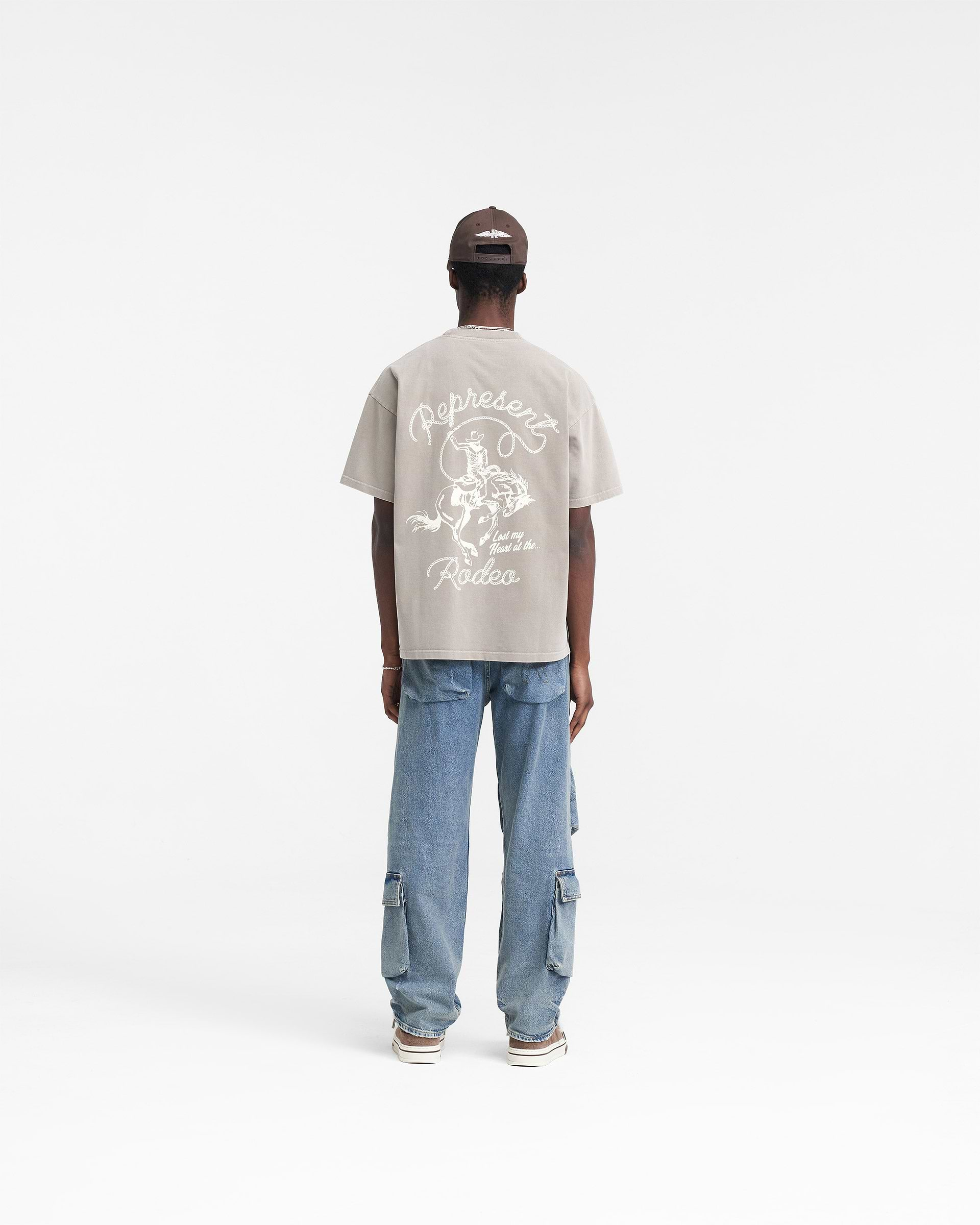 Chain Stitch Rodeo T-Shirt - Schlammtongrau