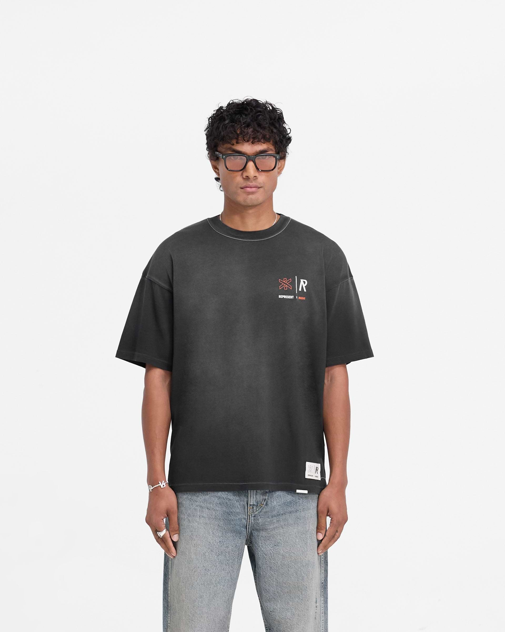 Represent X Marais Logo Lock Up T-Shirt - Gealtert Schwarz