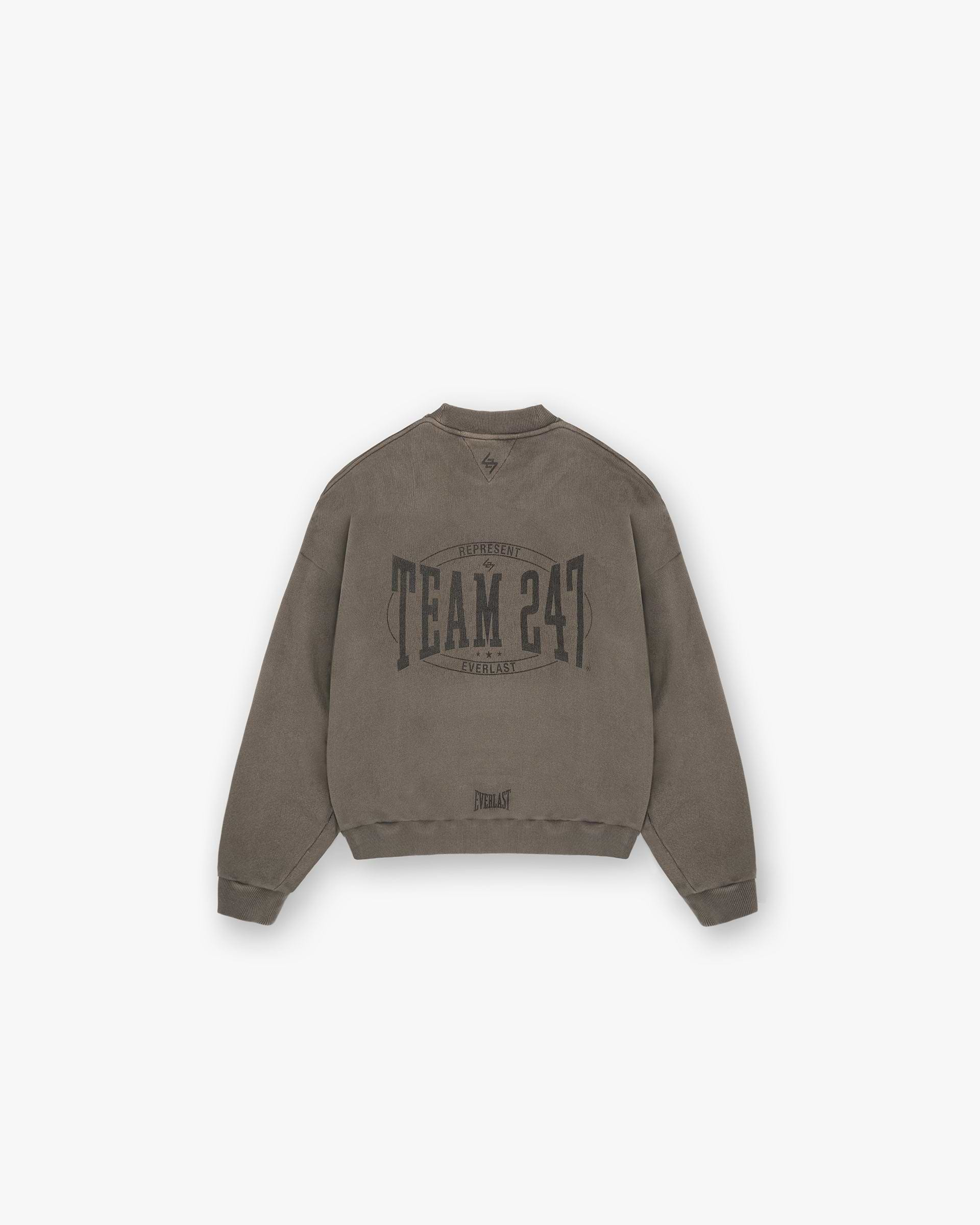 247 X Everlast Training Camp Boxy Sweater - Gewaschenes Braun