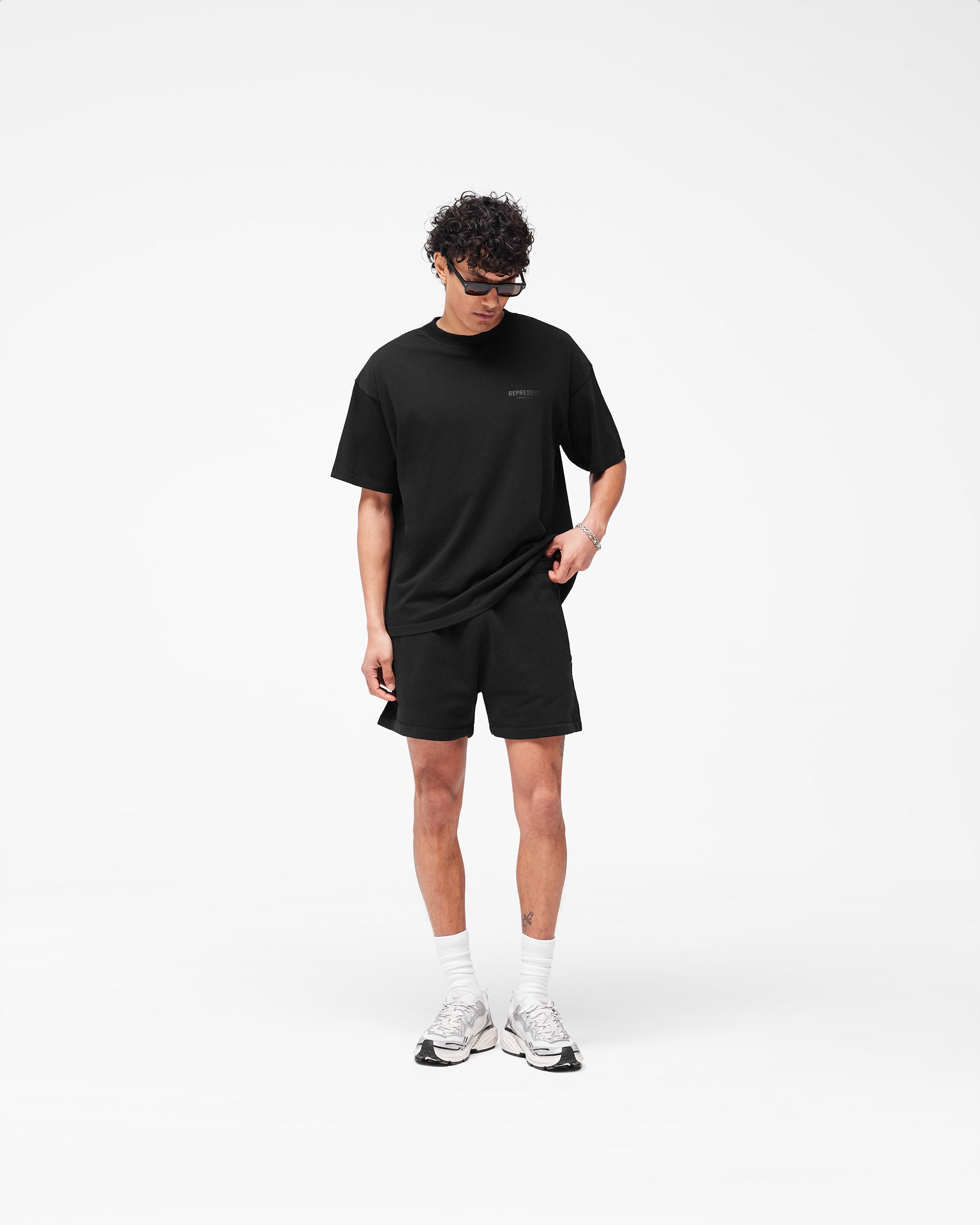 Represent Owners Club Shorts - Schwarz