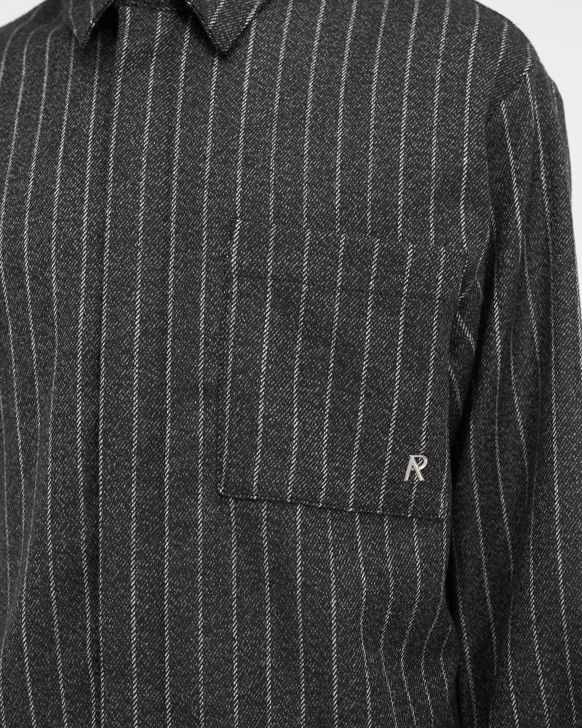 Cropped Dress Shirt - Schwarzer Nadelstreifen