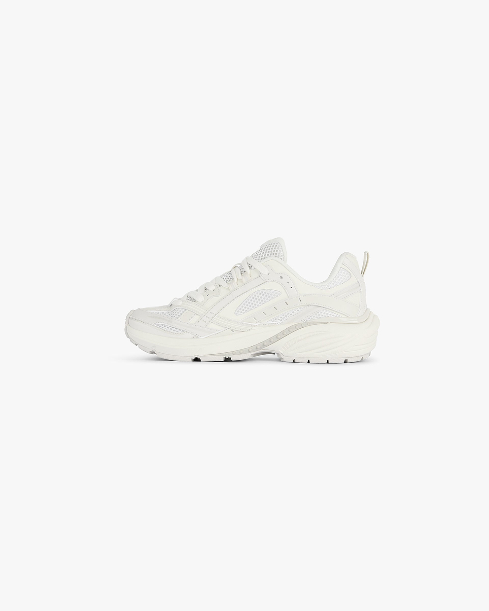 Storm Runner - Off White

Storm Runner - Off-White