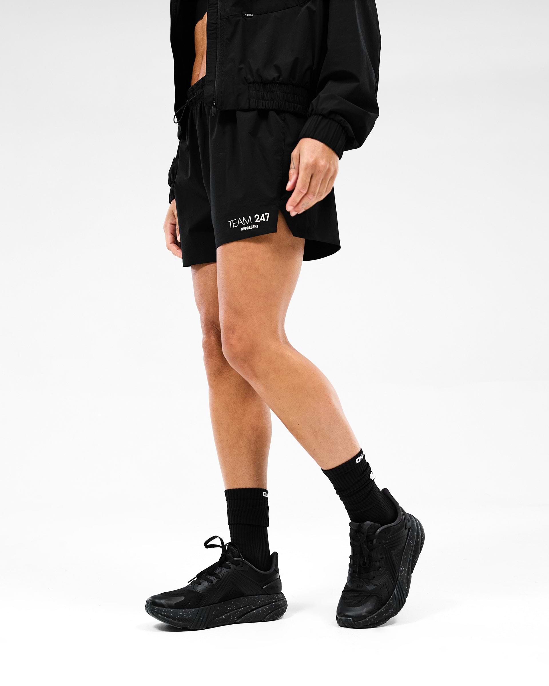 247 Training Short - Schwarz