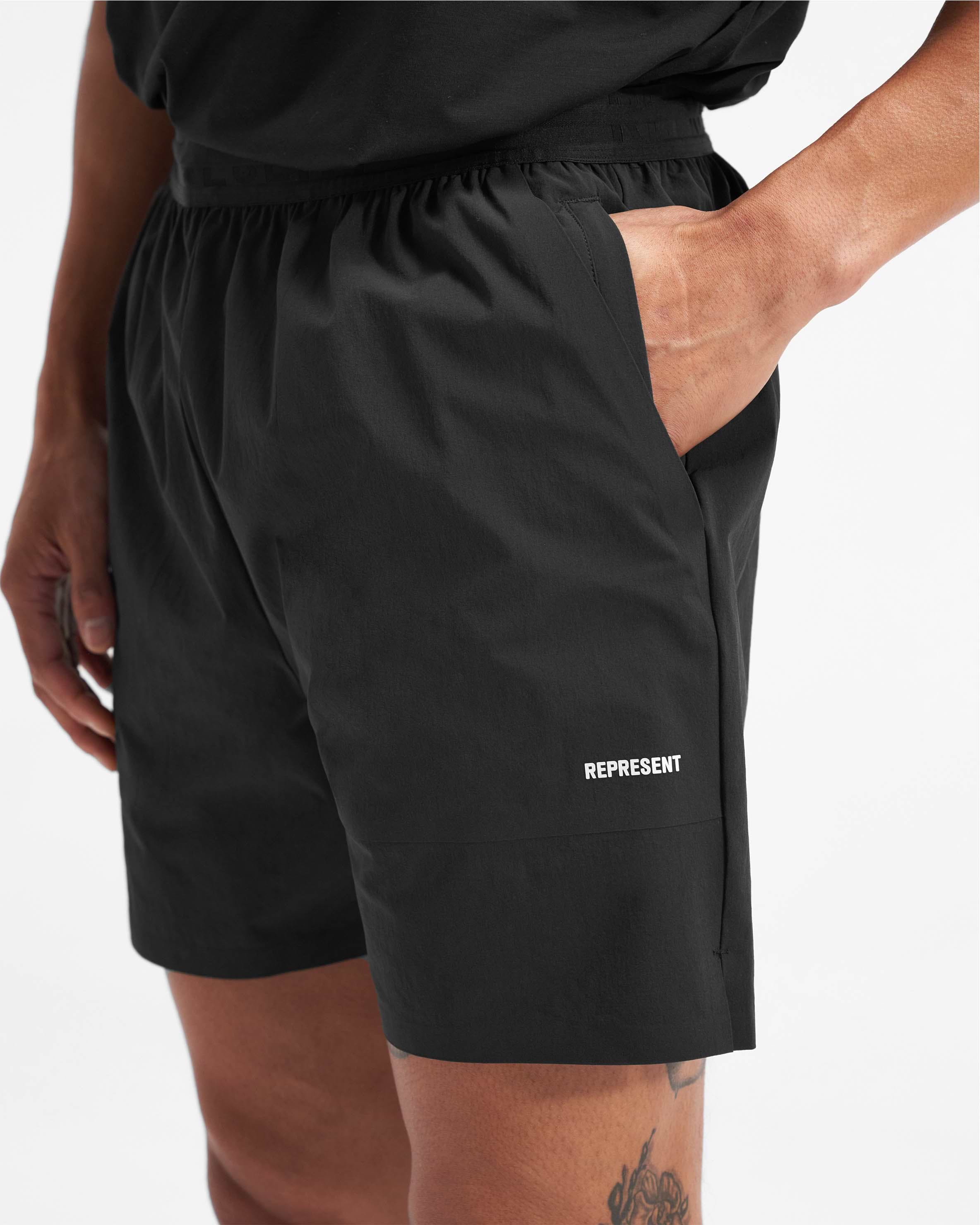 Team 247 Fused Shorts - Schwarz