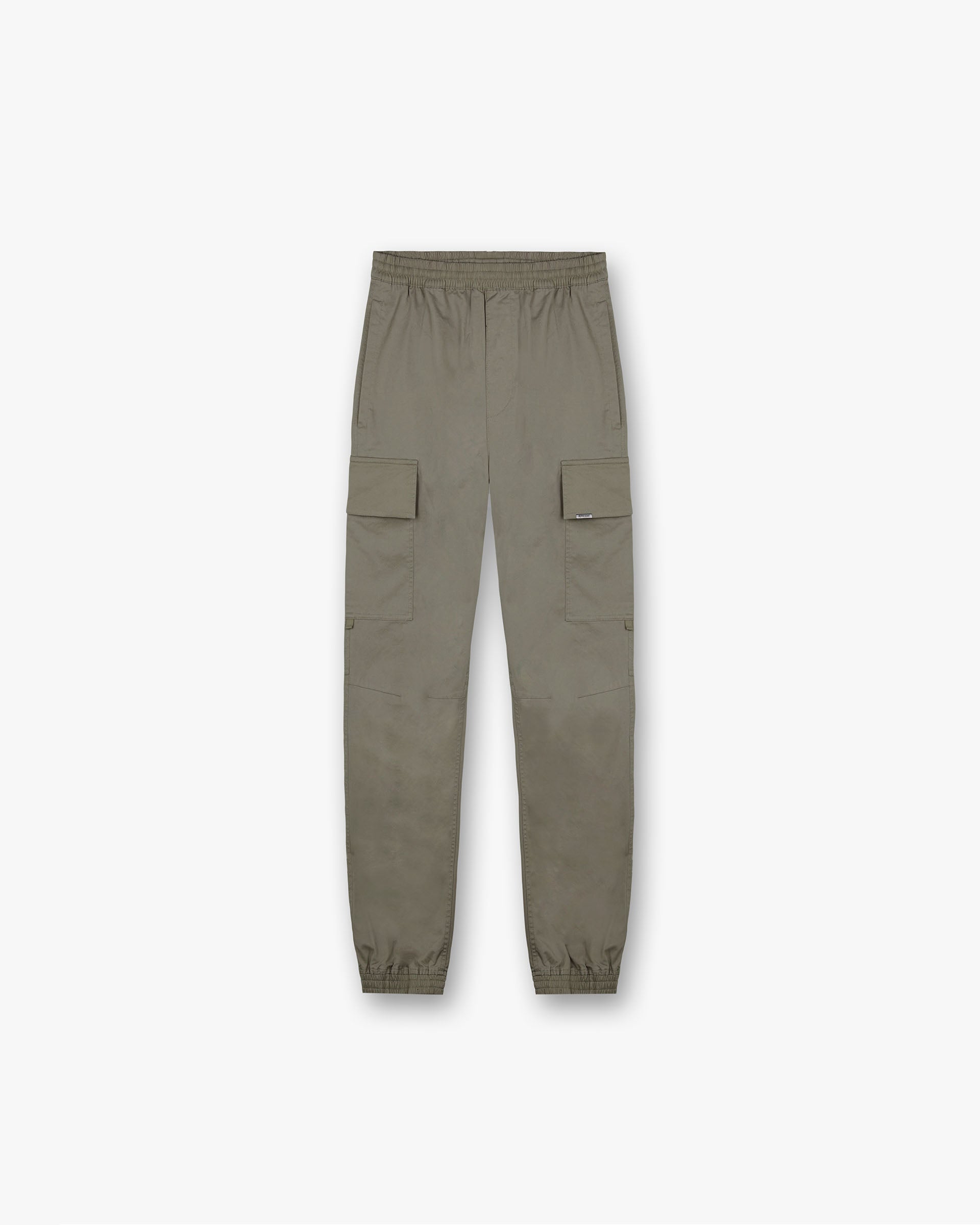 Cargo Pant Cuffed - Olive 
Original Content Should Remain As Is Before The Hyphen, And Only Olive (Colour) Needs To Be Translated As Per Instructions. 

Output: Cargo Pant Cuffed - Oliv