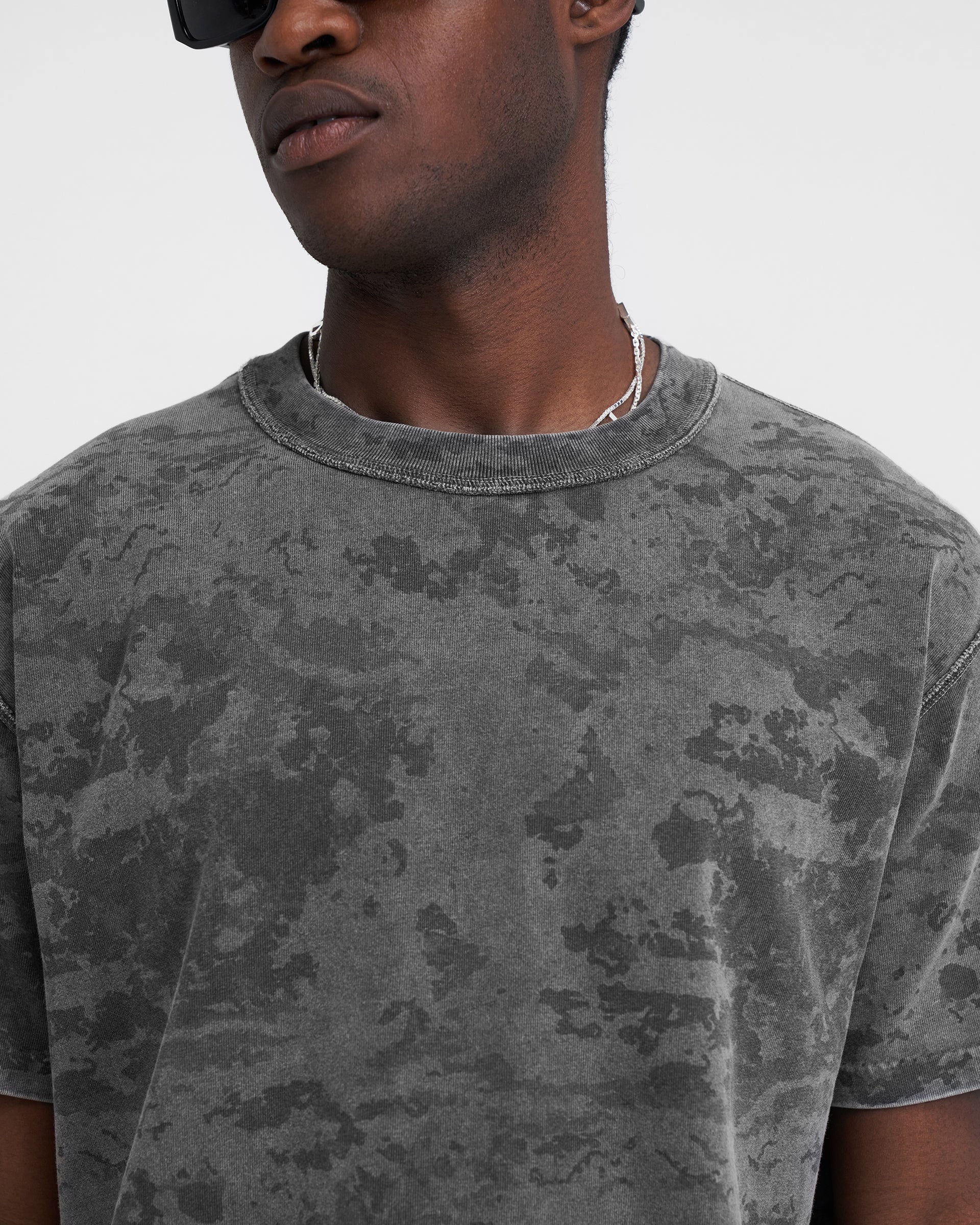 T-Shirt épais avec initiale - Camo Fade Out