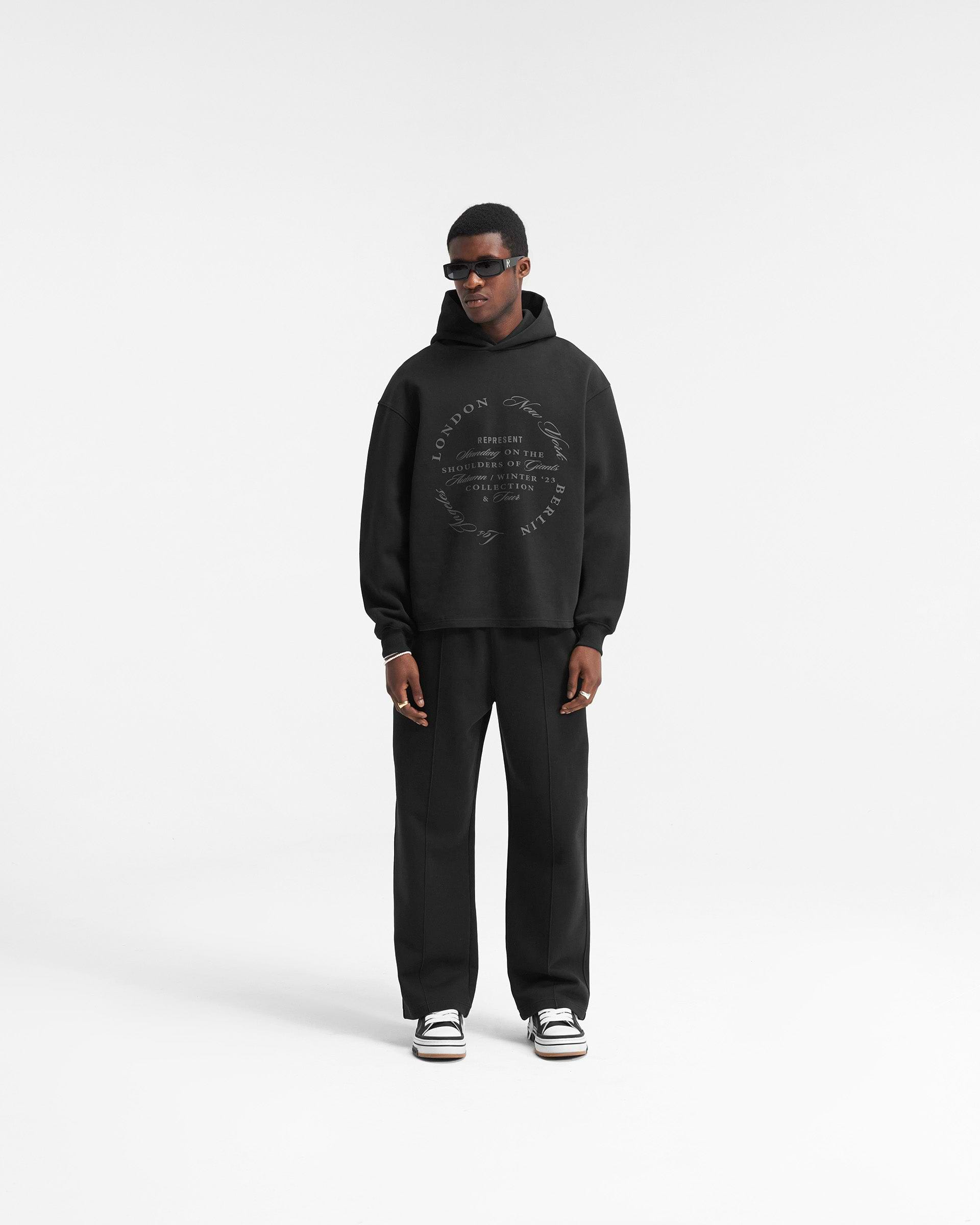 Season Tour Relaxed Hoodie - Schwarz