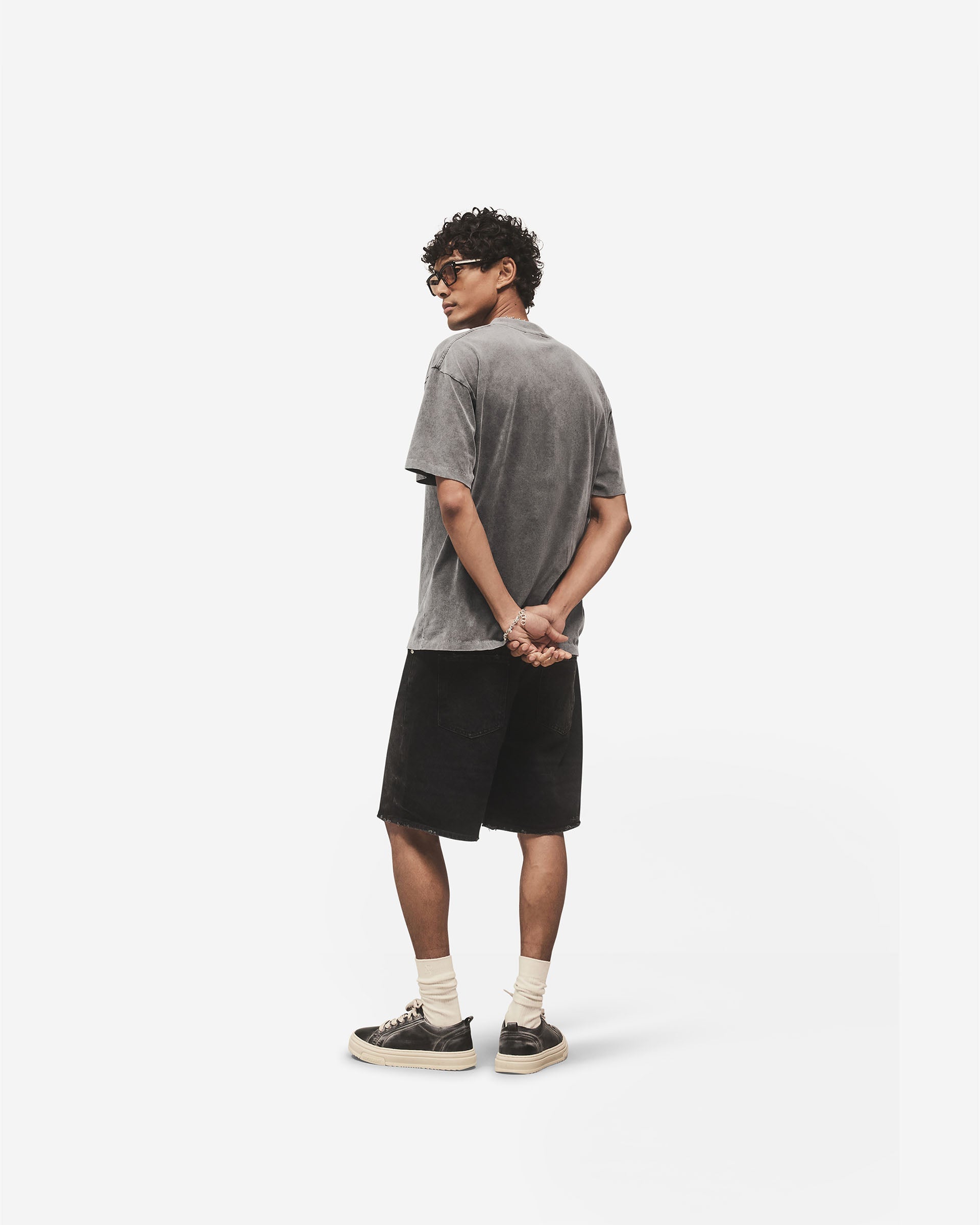 Embroidered Serif Logo T-Shirt - Vintage Grau