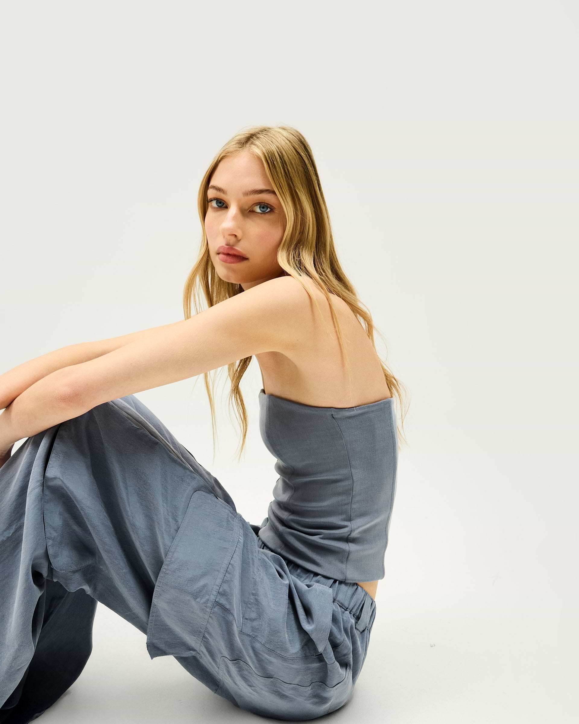 Elevate Strapless Top - Stahlblau