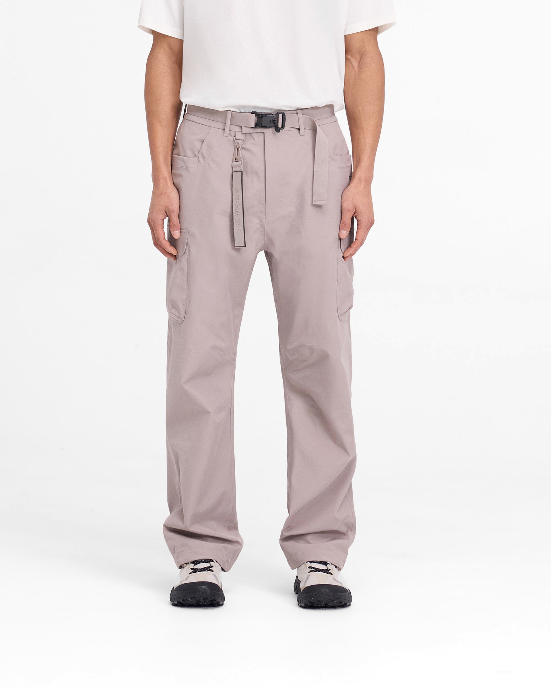 247 Technical Cargo Pant - Mondgestein