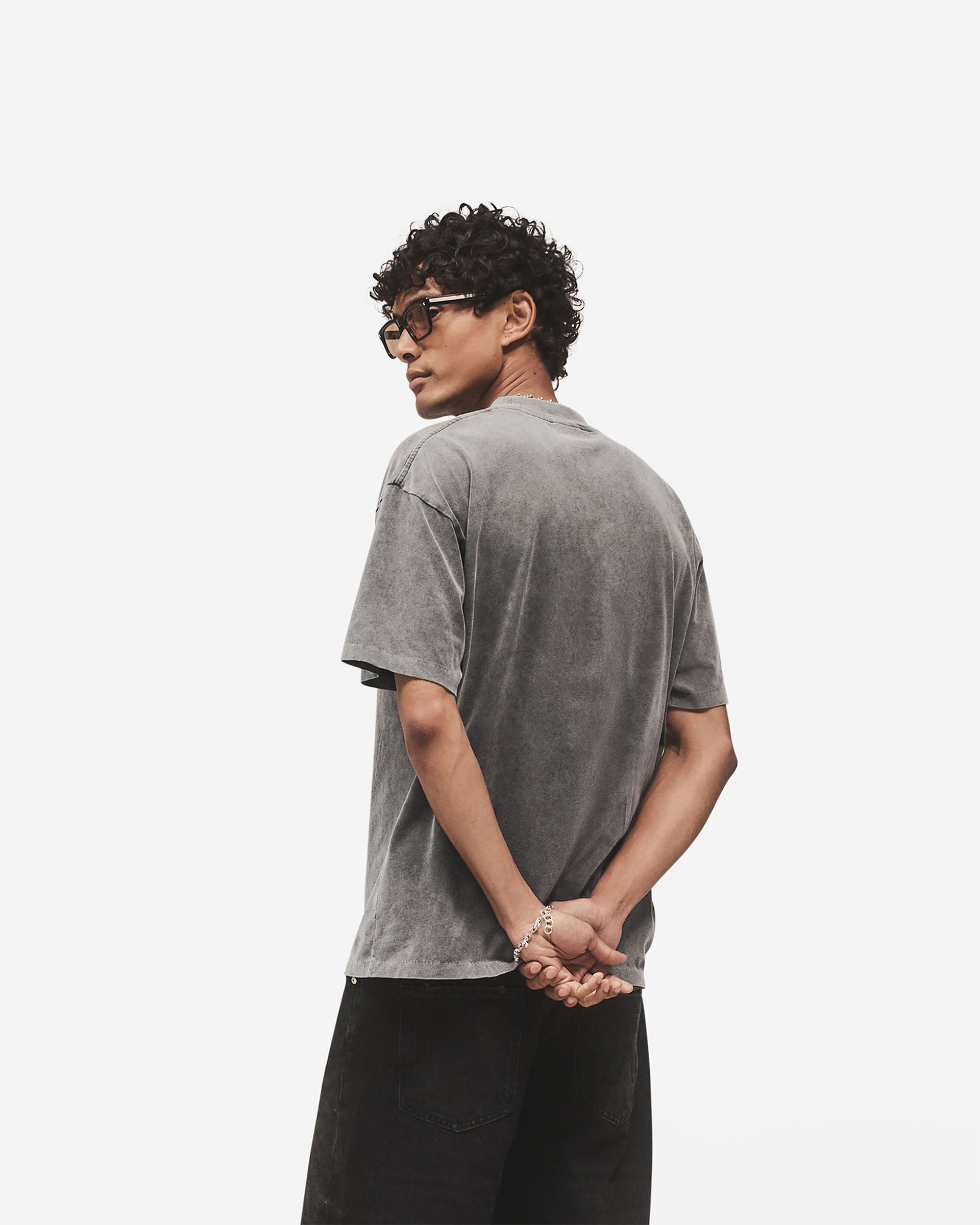 Embroidered Serif Logo T-Shirt - Vintage Grau