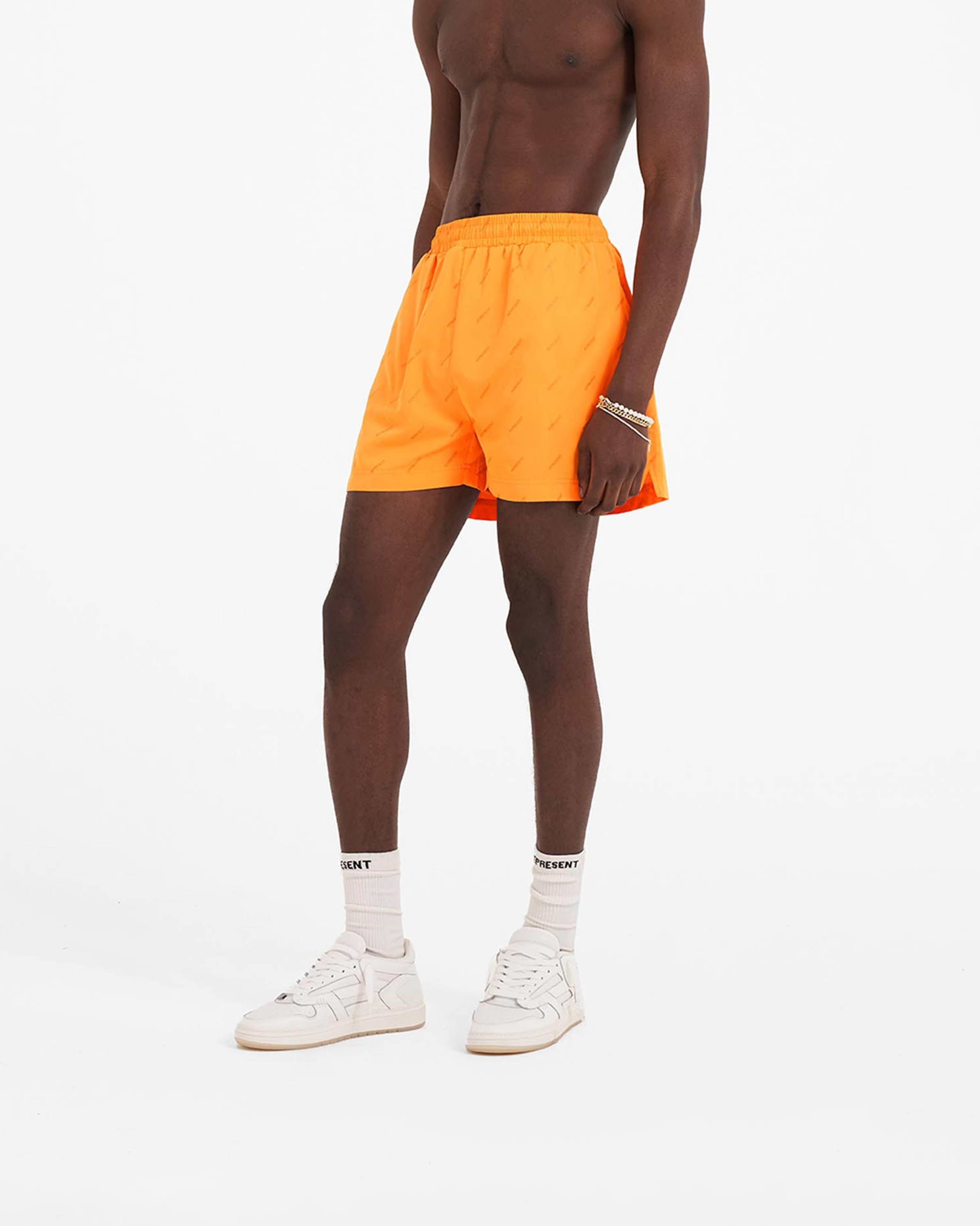 Nike neon outlet orange shorts