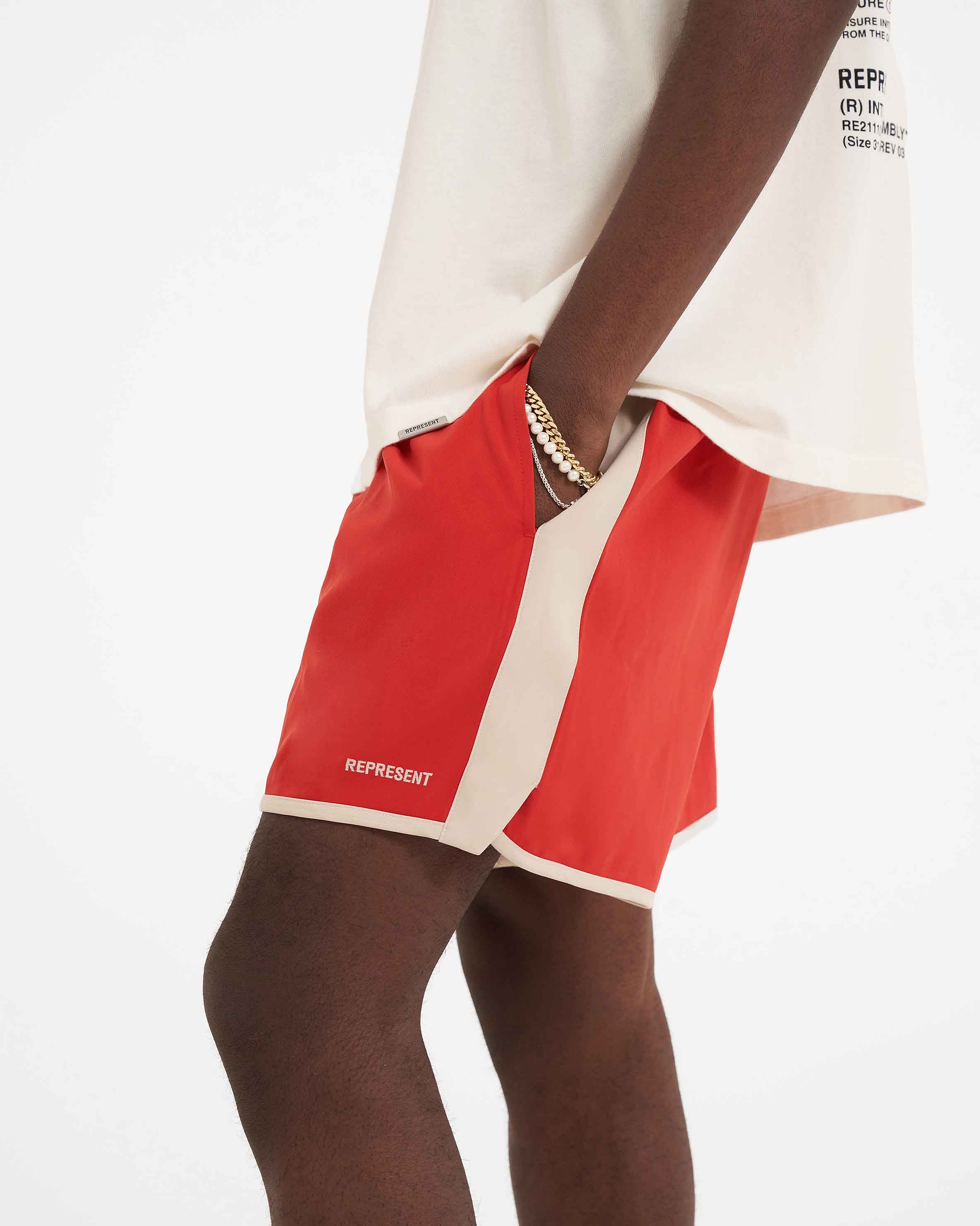 Souvenir Shorts - Burnt Red