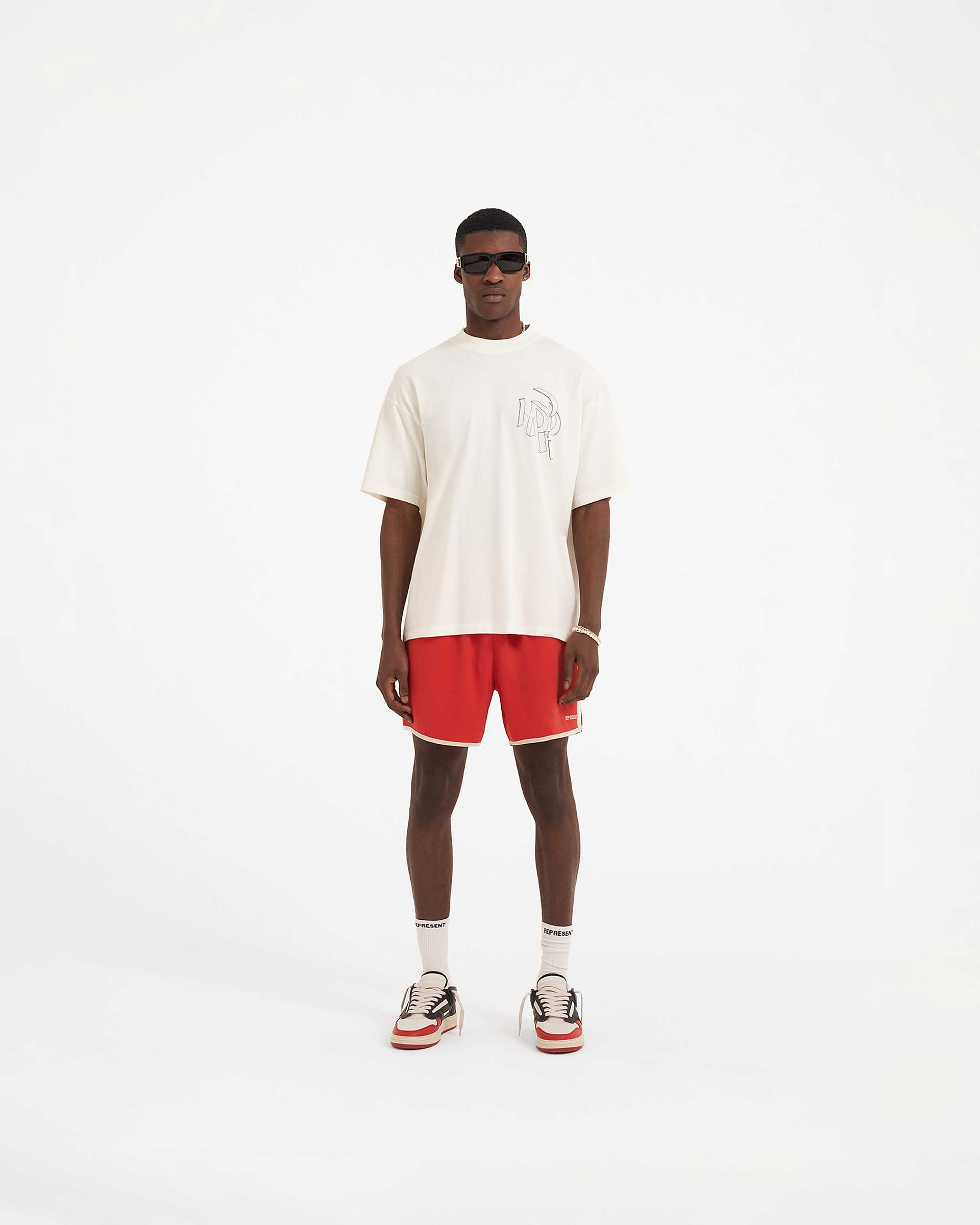 Souvenir Shorts - Burnt Red